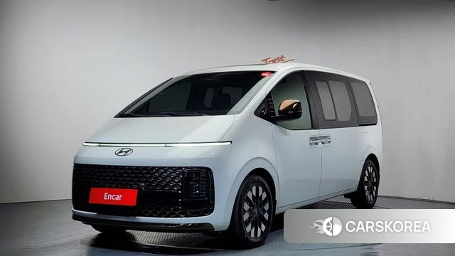 Hyundai Staria 2025 Белый из Кореи
