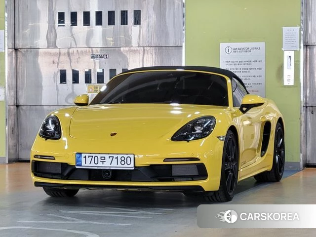 Porsche 718 Boxster 2022 Желтый из Кореи