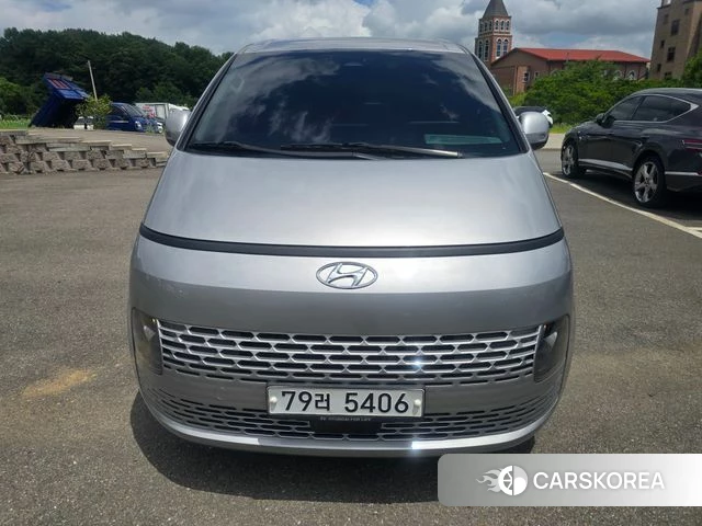 Hyundai Staria 2021 Серебристо-серый из Кореи