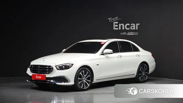 Mercedes-Benz E-Class W213 2020 Белый из Кореи
