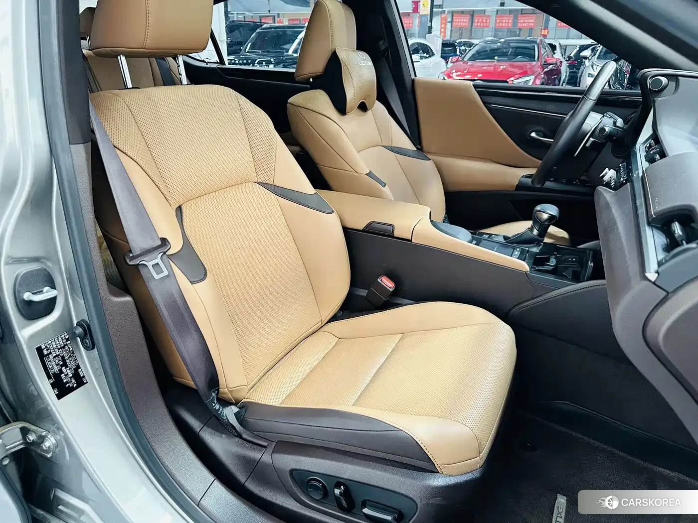 Lexus ES 2021 Silver/gray из Китая