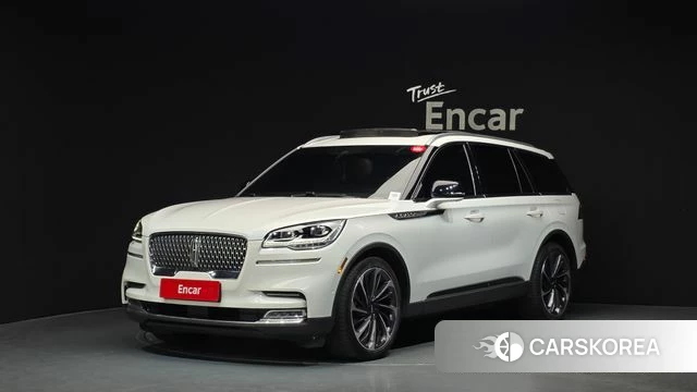 Lincoln Aviator 2nd generation 2021 Белый из Кореи