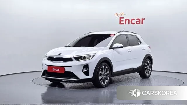 Kia Stonic 2018 Белый из Кореи