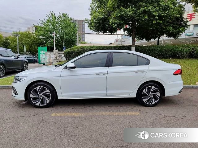 Volkswagen Bora 2024 Белый из Китая