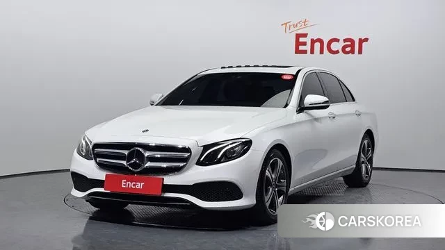 Mercedes-Benz E-Class W213 2018 Белый из Кореи