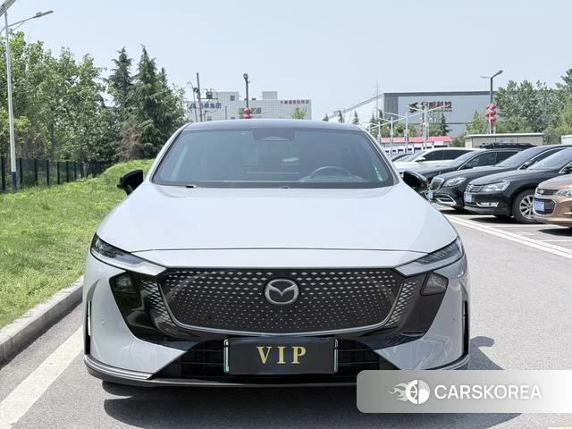 Mazda EZ-6 2024 Серебристо-серый из Китая