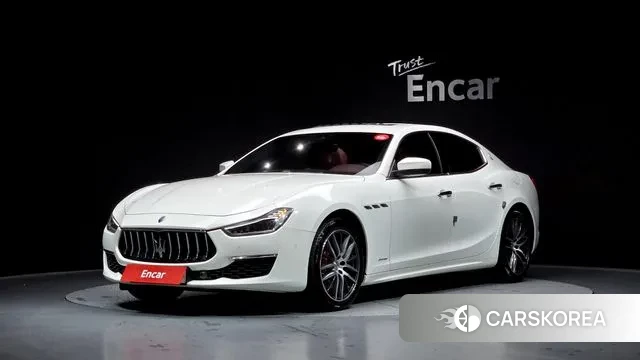 Maserati Ghibli 2018 Белый из Кореи