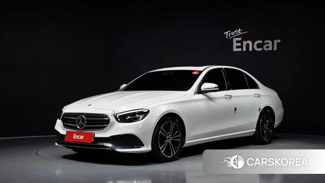 Mercedes-Benz E-Class W213 2021 Белый из Кореи