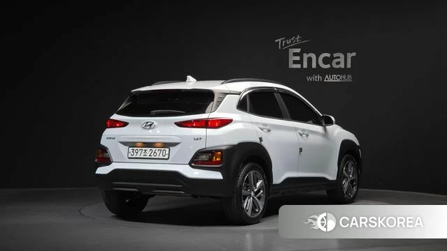 Hyundai Kona 2019 Белый из Кореи