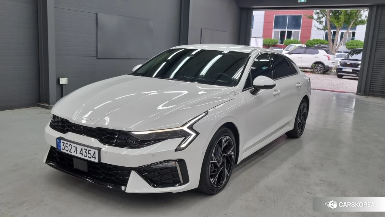 Kia The New K5 3rd generation 2024 Белый из Кореи