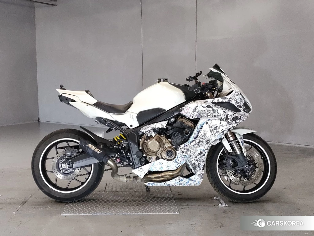Проданный Honda CBR650R 2021 из Японии