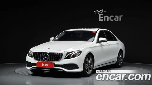 Mercedes-Benz E-Class W213 2019 Белый из Кореи