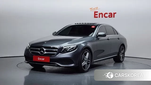 Mercedes-Benz E-Class W213 2018 Серый из Кореи