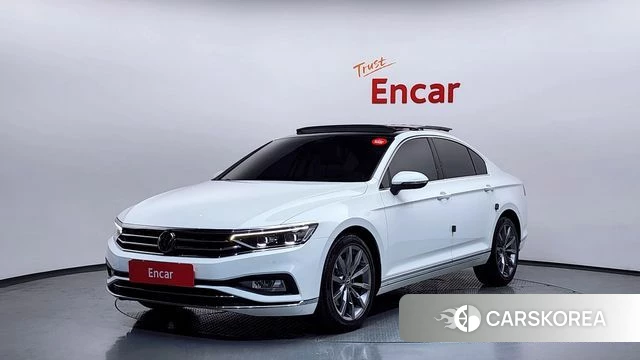 Volkswagen Passat GT (B8) 2021 Белый из Кореи