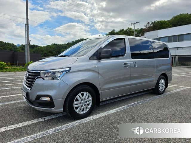 Hyundai The New Grand Starex 2018 Серый из Кореи