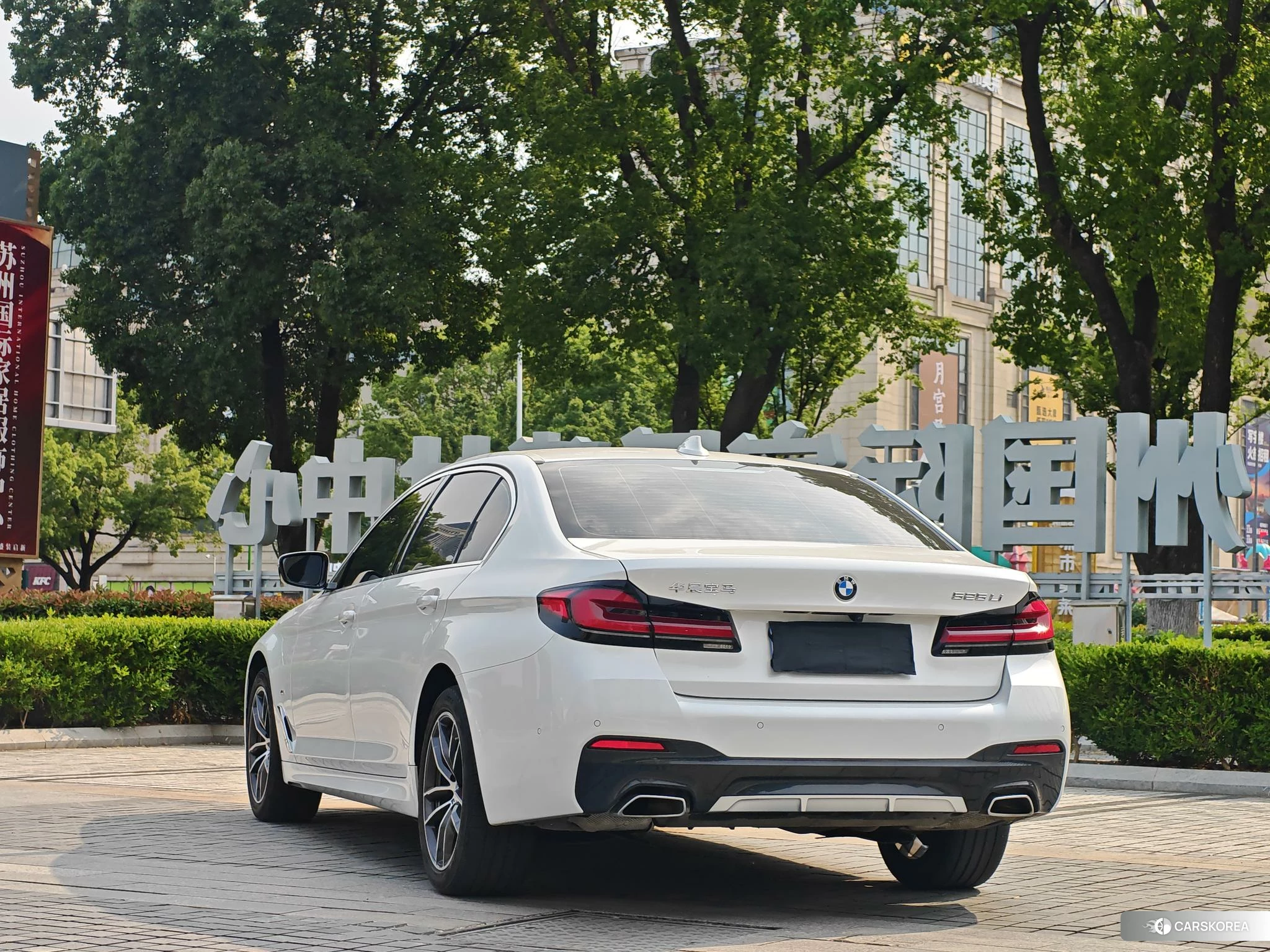 BMW 5 series 2022 Белый из Китая