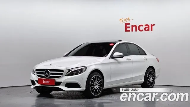 Mercedes-Benz C-Class W205 2018 Белый из Кореи