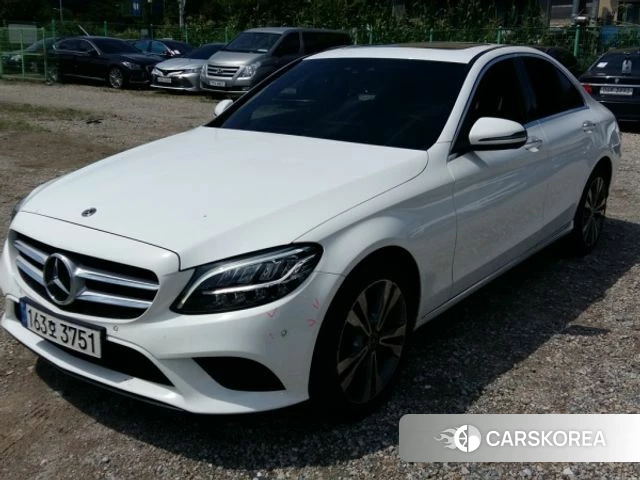 Mercedes-Benz C-Class W205 2020 Белый из Кореи