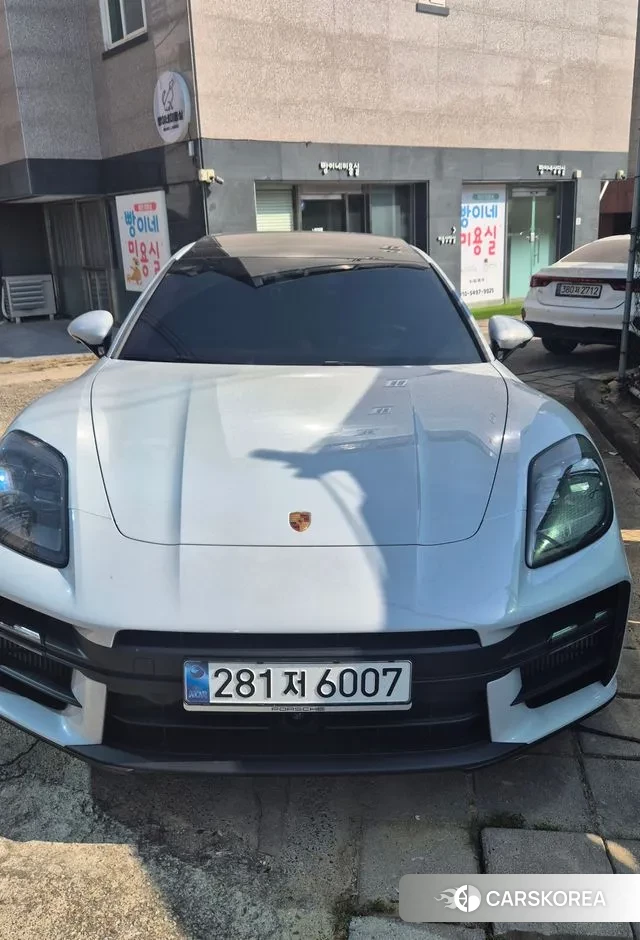 Porsche Panamera (972) 2024 Небесно-голубой из Кореи