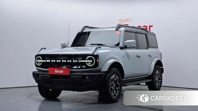 Ford Bronco 6th Generation 2022 Небесно-голубой из Кореи