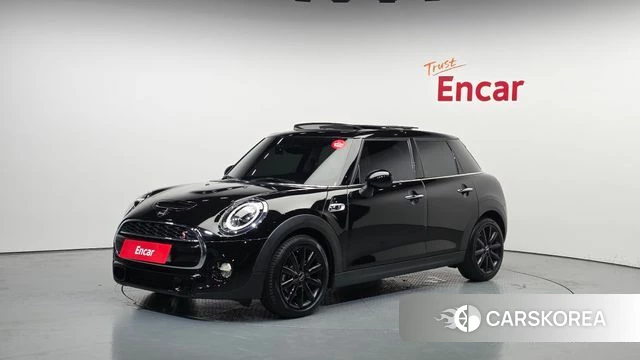 Mini Cooper S 2019 Черный из Кореи