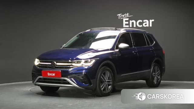 Volkswagen Tiguan Allspace 2023 Синий из Кореи