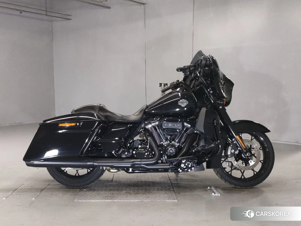 Проданный Harley-Davidson Street Glide FLHXS1870 2022 из Японии, фото 2