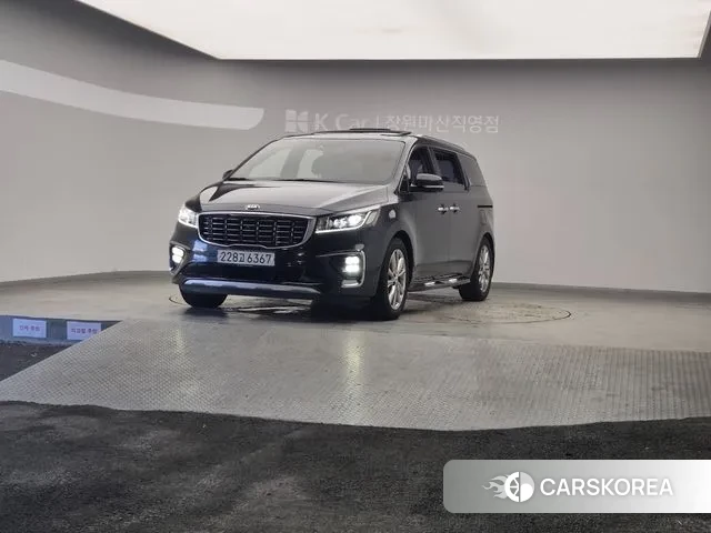 Kia The New Carnival 2019 Серебристо-серый из Кореи