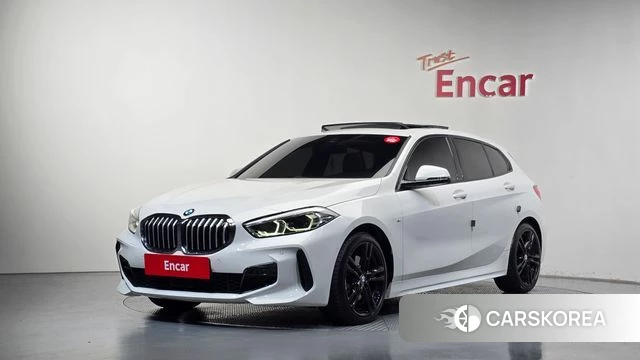 BMW 1 Series (F40) 2021 Белый из Кореи
