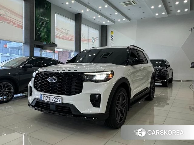 Ford Explorer 6th Generation 2025 Белый из Кореи