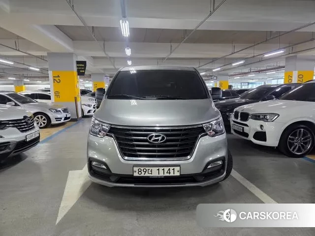 Hyundai The New Grand Starex 2020 Серый из Кореи