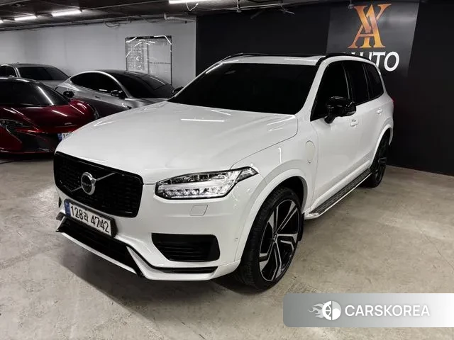Volvo XC90 second Generation 2020 Белый из Кореи