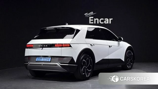 Hyundai Ionic 5 2022 Белый из Кореи