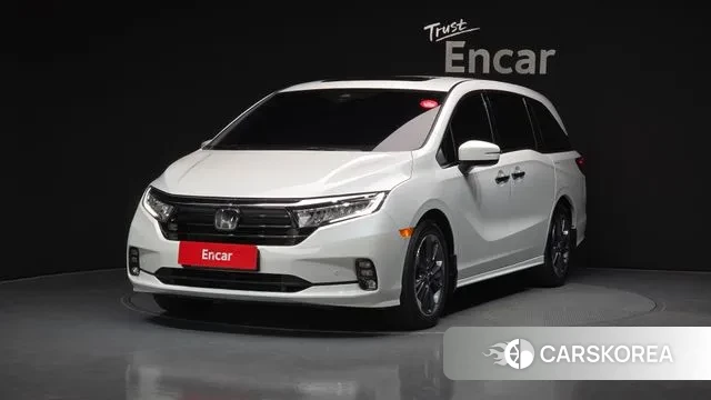 Honda Odyssey 2022 Белый из Кореи