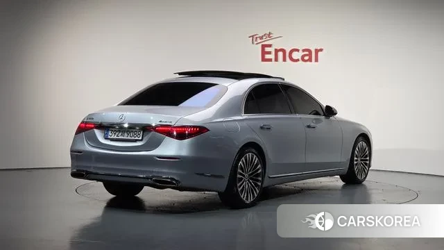 Mercedes-Benz S-Class W223 2021 Серебристо-серый из Кореи
