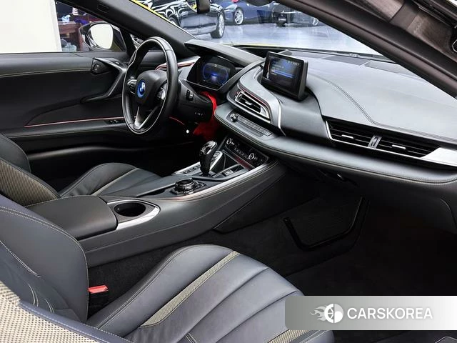 BMW i8 2018 Желтый из Китая