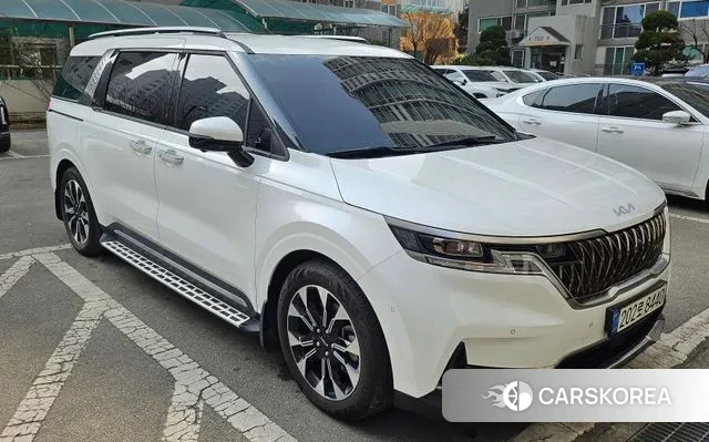 Kia Carnival 4th generation 2023 Белый из Кореи