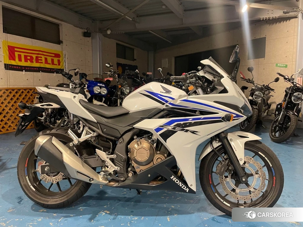 Проданный Honda CBR400R ABS 2017 из Японии