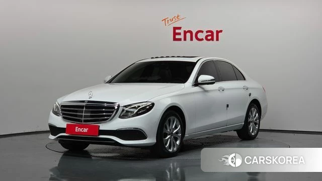 Mercedes-Benz E-Class W213 2020 Белый из Кореи