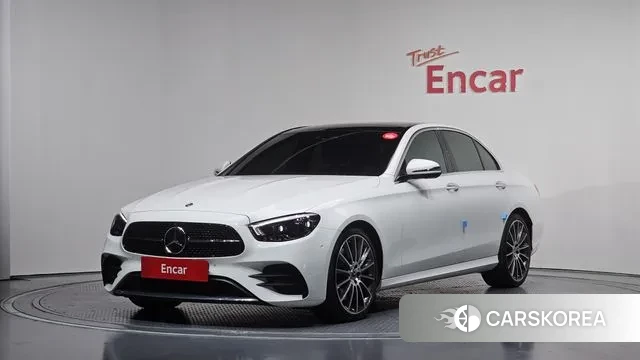 Mercedes-Benz E-Class W213 2022 Белый из Кореи