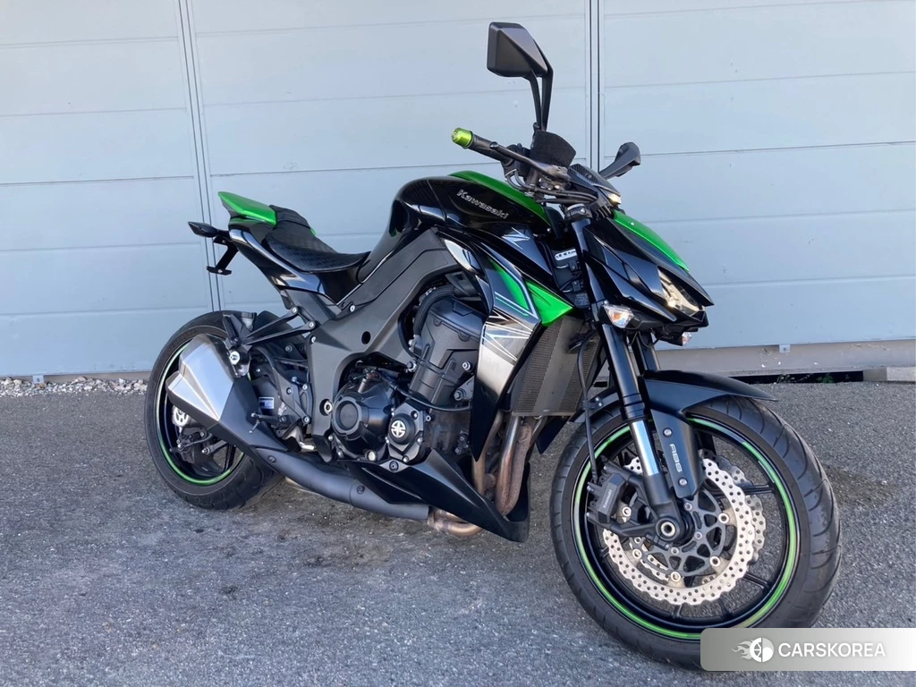 Проданный Kawasaki Z1000 2017 из Японии