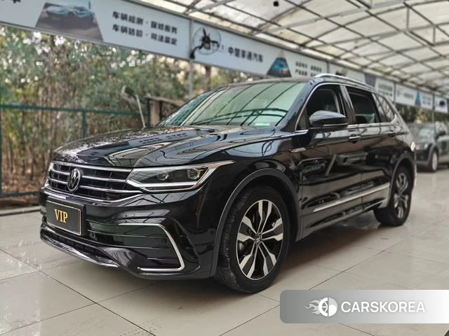 Volkswagen Tiguan L 2022 Черный из Китая