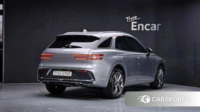Genesis GV70 2024 Серебристо-серый из Кореи