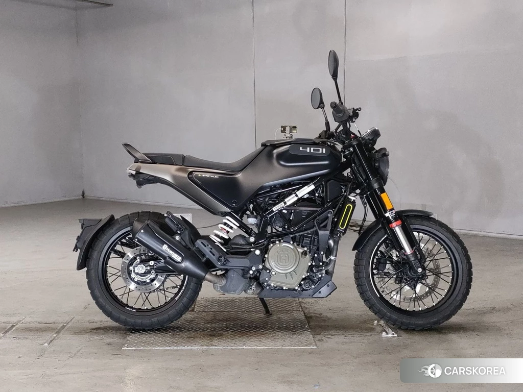 Проданный Husqvarna SVARTPILEN 401 2022 из Японии