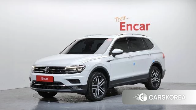 Volkswagen Tiguan Allspace 2020 Белый из Кореи