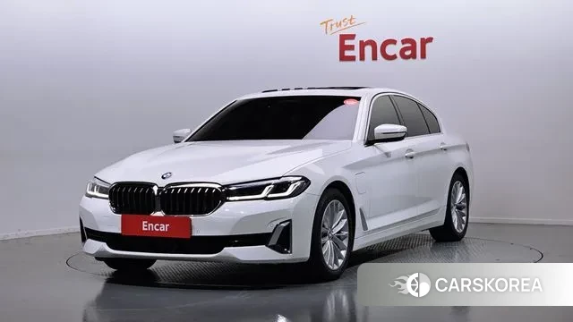 BMW 5 Series (G30) 2021 Белый из Кореи