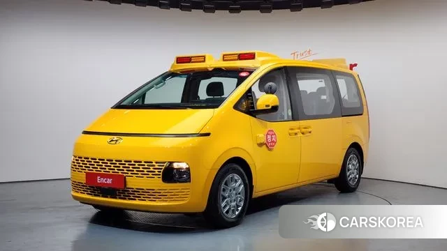 Hyundai Staria 2023 Желтый из Кореи