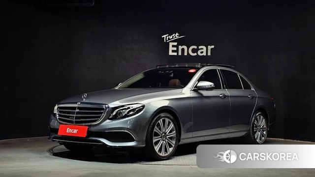 Mercedes-Benz E-Class W213 2020 Серый из Кореи