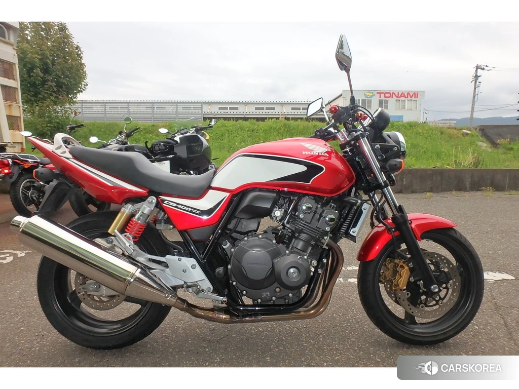 Проданный Honda CB400SF 2011 из Японии