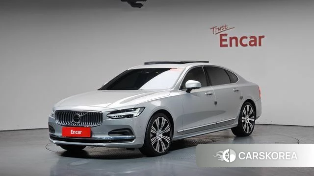 Volvo S90 2024 Серебристо-серый из Кореи